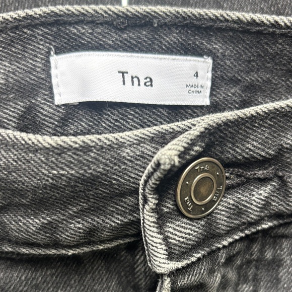 TNA Classic Black Denim Skirt size 4 - Picture 7 of 8